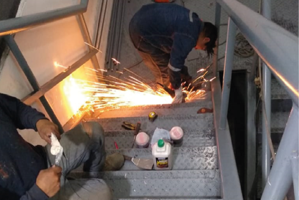 mantenimiento de escaleras metálicas